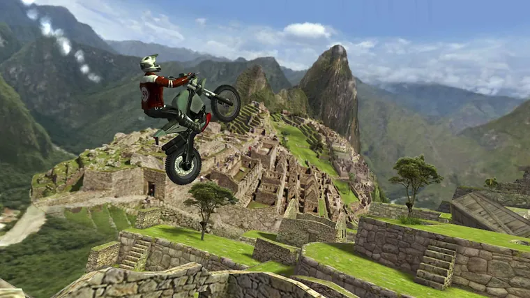 Mota a superar um obstáculo técnico em Trial Xtreme 4 Bike Racing